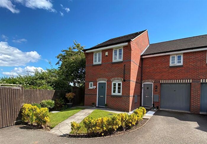 2 Bedroom Town House For Sale In Grey Meadow Road, Ilkeston, DE7