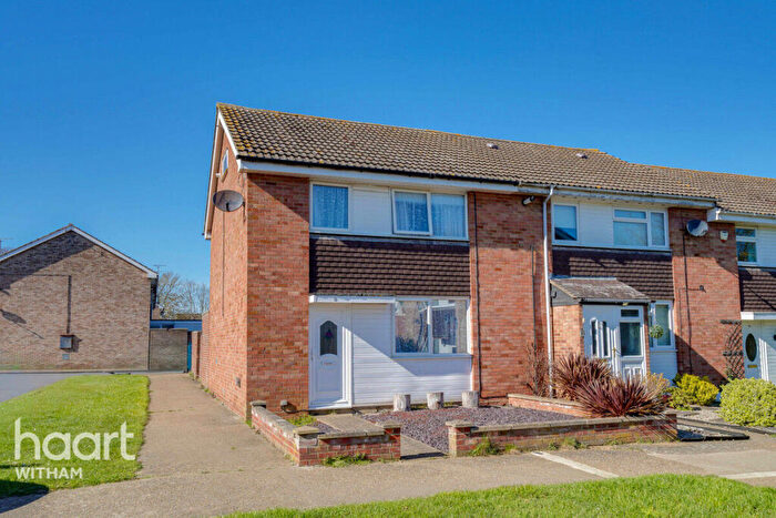 3 Bedroom End Of Terrace House For Sale In Osbert Road, Witham, CM8