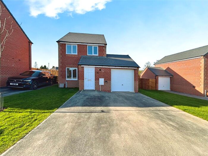 3 Bedroom Detached House To Rent In Lily Of The Valley, Sutton-in-Ashfield, Nottinghamshire, NG17