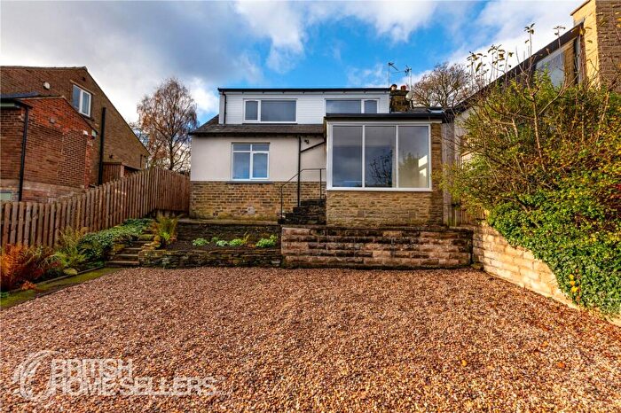 3 Bedroom Bungalow For Sale In Glen Road, Eldwick, Bingley, West Yorkshire, BD16