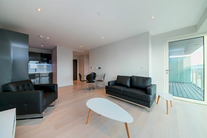 1 Bedroom Flat To Rent In Cassia Point, Glasshouse Gardens, Stratford, E20