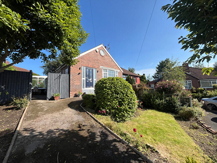 2 Bedroom Semi-Detached House To Rent In Eden Walk, Leeds, LS4