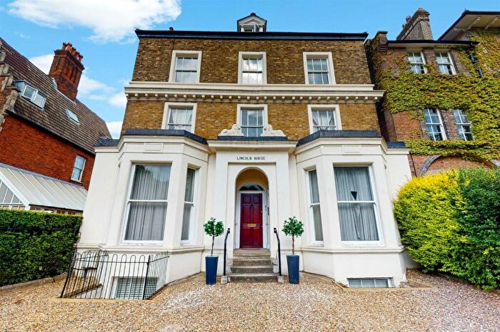 2 Bedroom Flat For Sale In Lincoln House, London Road, HA1