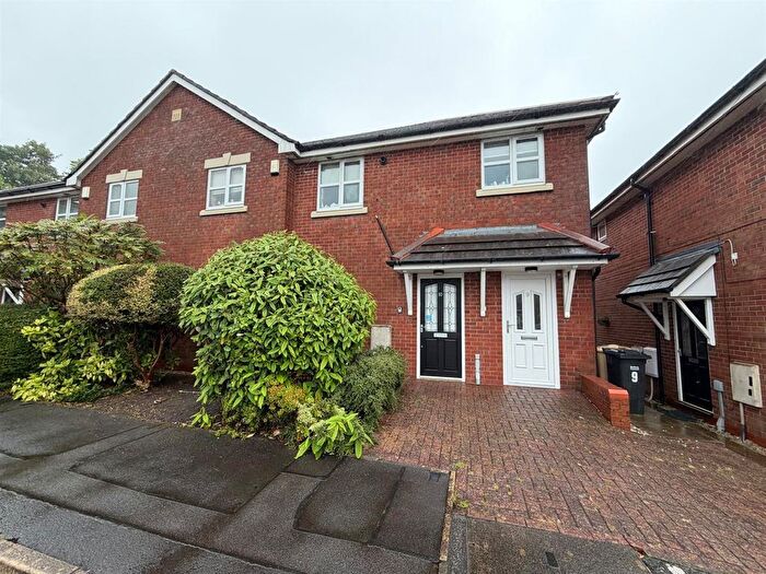 2 Bedroom Flat To Rent In Mulberry Court, Horwich, BL6