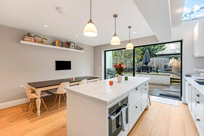 5 Bedroom Terraced House For Sale In Milton Park, Highgate, N6