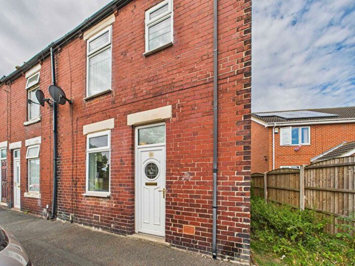 2 Bedroom Terraced House To Rent In Girnhill Lane, Featherstone, WF7