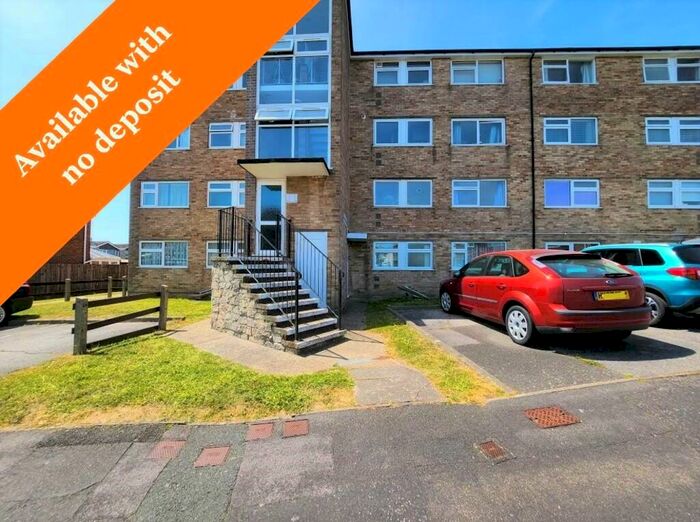 2 Bedroom Apartment To Rent In Gale Moor Avenue, PO12