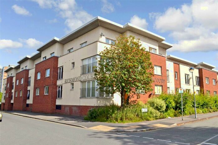 3 Bedroom Flat To Rent In Richmond Court, North George Street, Salford, M3