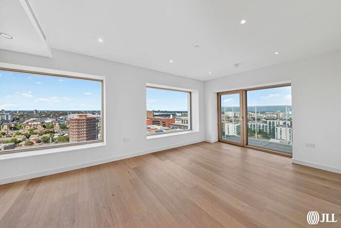 1 Bedroom Apartment For Sale In Riverscape Walk London, E16