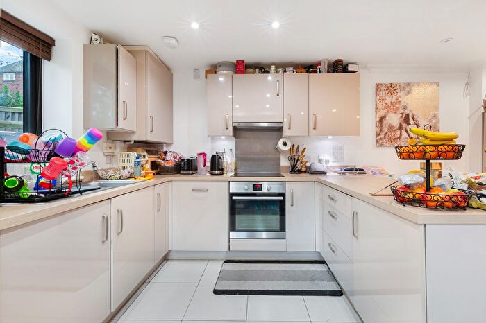 3 Bedroom Property To Rent In Blanchland Road, Morden, SM4