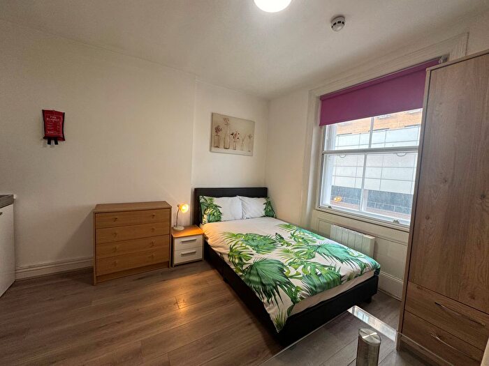 Studio To Rent In Cromwell Road, London, SW7