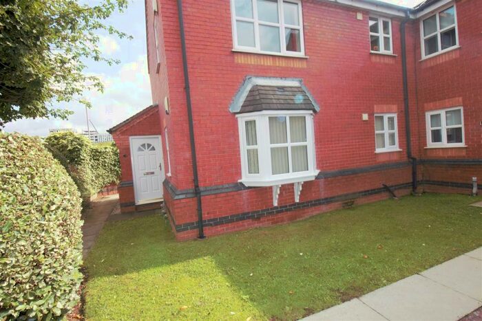 2 Bedroom Flat To Rent In Granary Way, Liverpool, L3