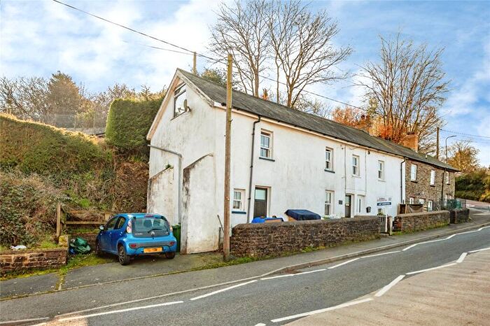 2 Bedroom End Of Terrace House For Sale In Glaziers Row, Newcastle Emlyn, Carmarthenshire, SA38
