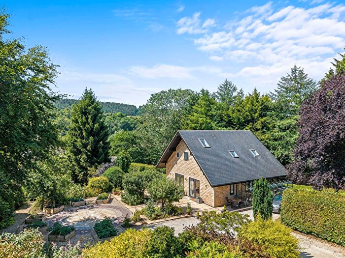 3 Bedroom Detached House For Sale In The Barley Close, Butts Road, Ashover., S45