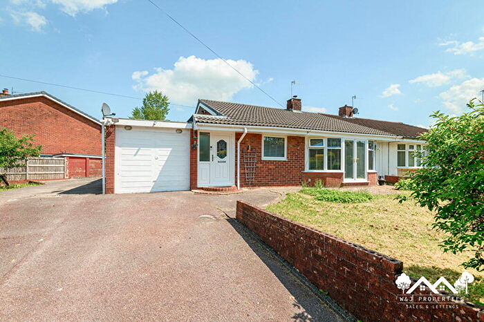 4 Bedroom Semi-Detached Bungalow For Sale In Burns Drive, Baxenden, Accrington, BB5