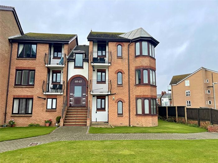 2 Bedroom Flat For Sale In Alexandra Court, Bridlington, East Riding Of Yorkshire, YO15