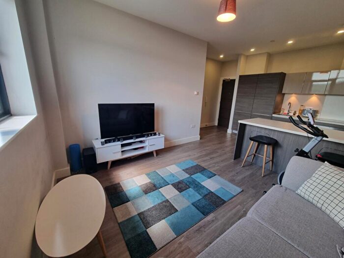 1 Bedroom Flat To Rent In Greenleigh Court, , Dawsons Square, Leeds, West Yorkshire, LS28