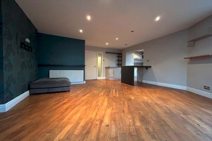 2 Bedroom Flat To Rent In Ivanhoe Road, Liverpool, L17