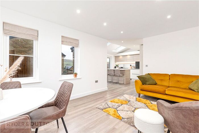 4 Bedroom Detached House For Sale In Great Clough Drive, Loveclough, Rossendale, BB4