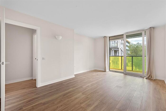 1 Bedroom Apartment To Rent In Blake Apartments, New River Village, Hornsey, N8