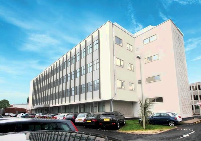 1 Bedroom Flat To Rent In High Street, Kingswinford, DY6