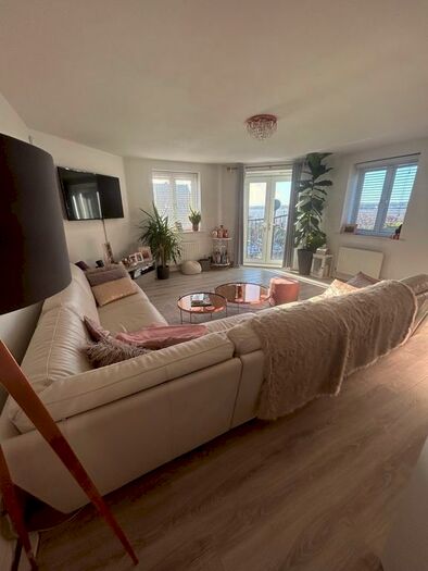 2 Bedroom Flat To Rent In Quebec Quay, Liverpool, L3