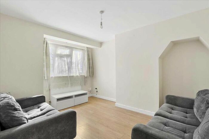 3 Bedroom Terraced House To Rent In Fernlea Road, Mitcham, CR4