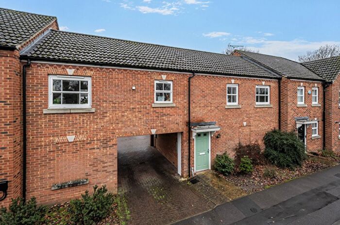 2 Bedroom Maisonette For Sale In Dowles Green, Wokingham, Berkshire, RG40