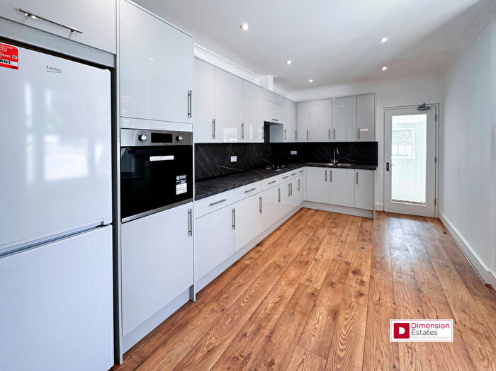 4 Bedroom Terraced House To Rent In Park Grove Road, Leytonstone, London, E11