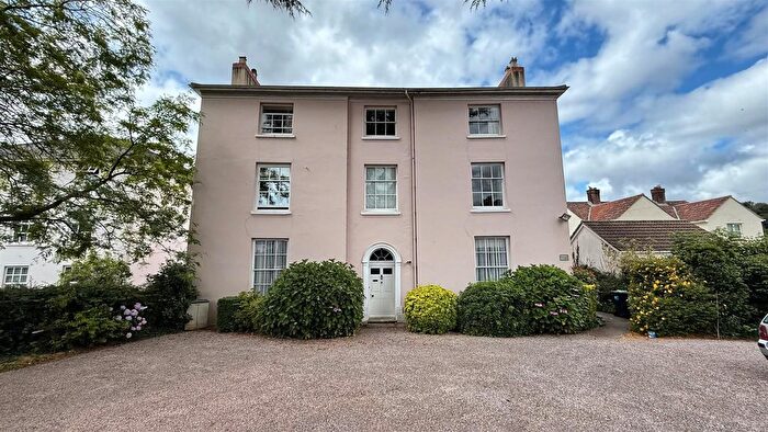 1 Bedroom Flat For Sale In New Market Street, Usk, NP15