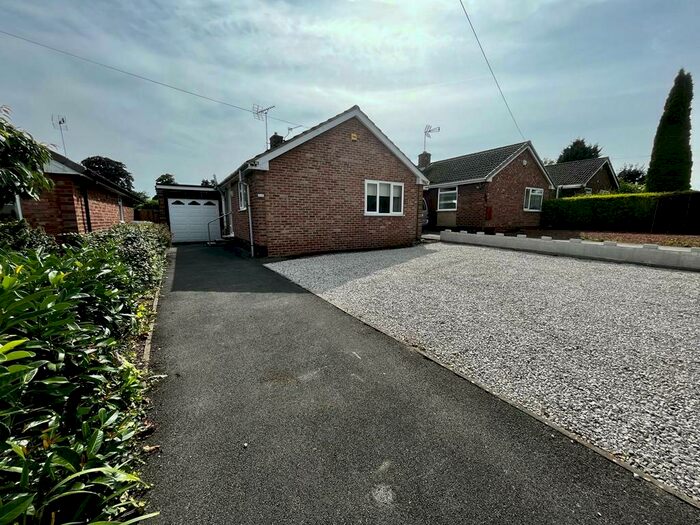 2 Bedroom Bungalow To Rent In Station New Road, Old Tupton, Chesterfield, S42