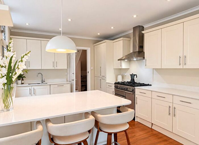 4 Bedroom Terraced House To Rent In Willingdon Road, London, N22