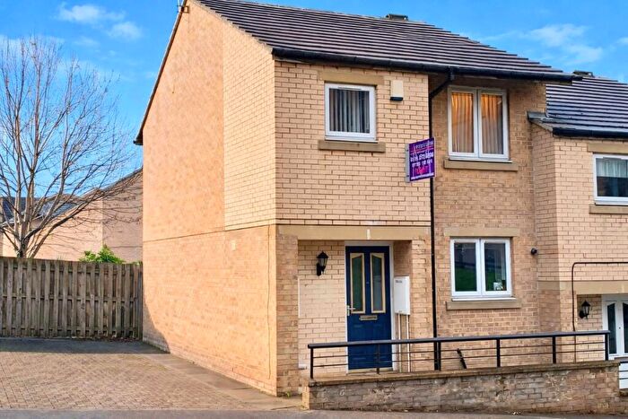 4 Bedroom Semi-Detached House To Rent In Weston Street, S3