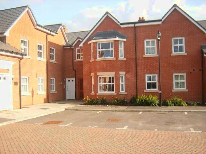 2 Bedroom Flat To Rent In Joseph Court, Spire View, Salisbury, SP2