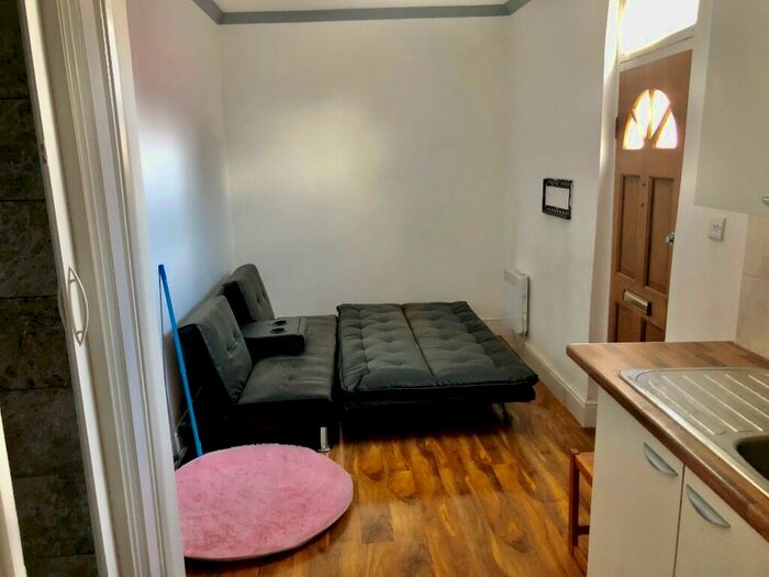 Studio To Rent In Harrow Road, London, NW10