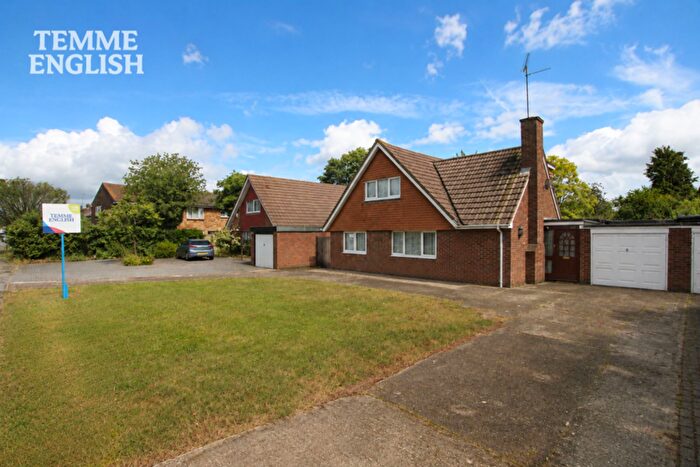5 Bedroom Detached House For Sale In Waldegrave, Basildon, SS16