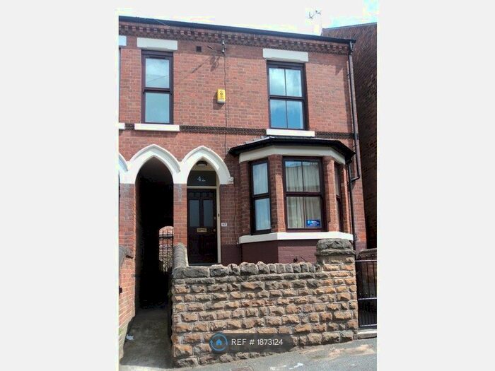 6 Bedroom Semi-Detached House To Rent In Balfour Road, Nottingham, NG7