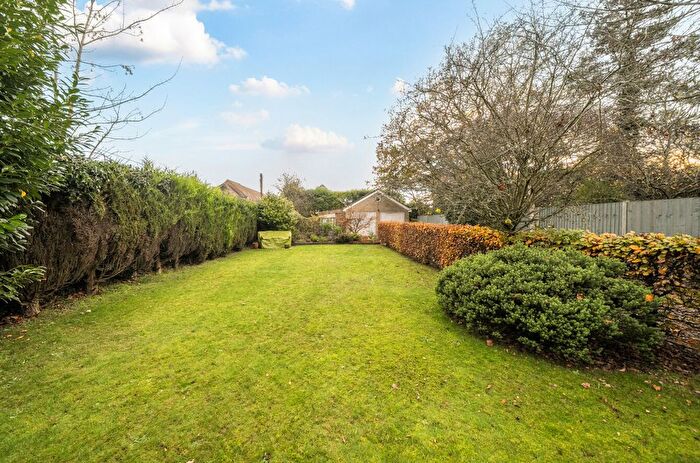 3 Bedroom Bungalow For Sale In Victoria Road, Mortimer Common, Reading, Berkshire, RG7