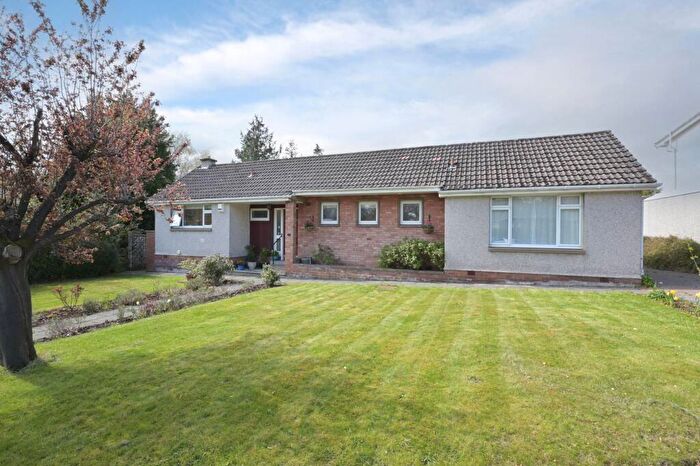 4 Bedroom Bungalow For Sale In Frogston Terrace, Fairmilehead, Edinburgh, EH10