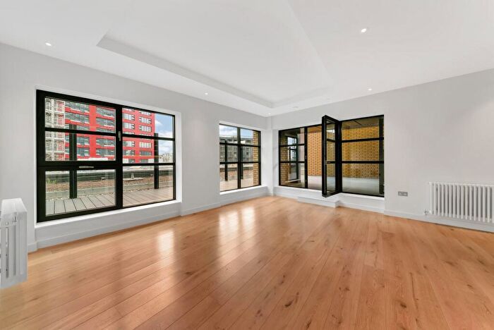 2 Bedroom Apartment For Sale In Amelia House, London City Island, London, E14