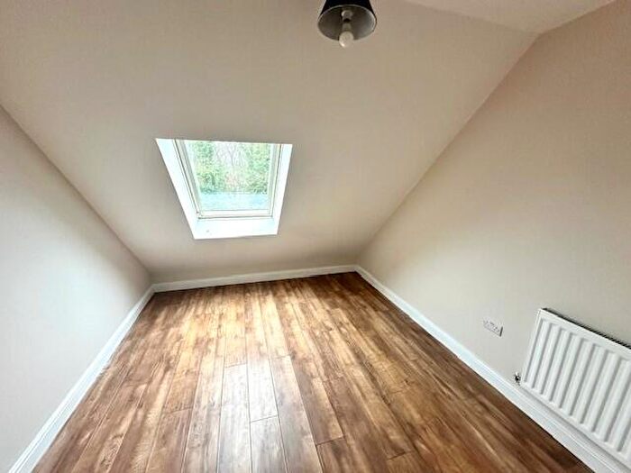 2 Bedroom Flat To Rent In Brookbank Court, CW2