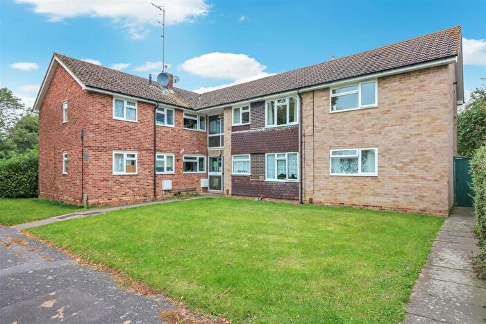 2 Bedroom Apartment To Rent In Drayton Close, Stratford-Upon-Avon, CV37