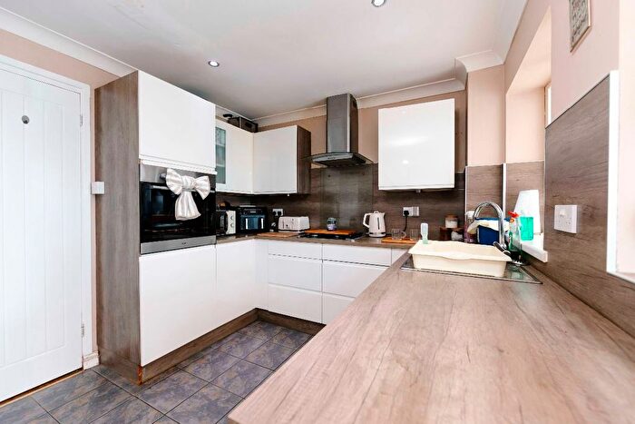 2 Bedroom Terraced House For Sale In Parc Wenallt, Treharris, CF46