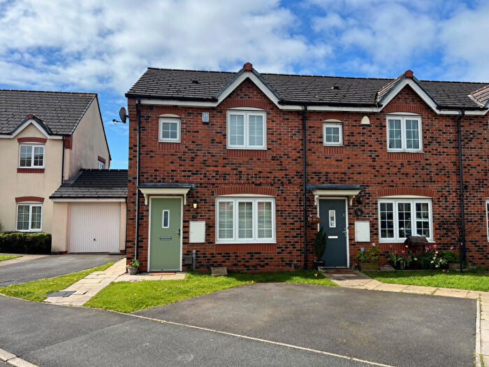 3 Bedroom End Of Terrace House To Rent In Hornbeam Close, Wesham, Preston, PR4