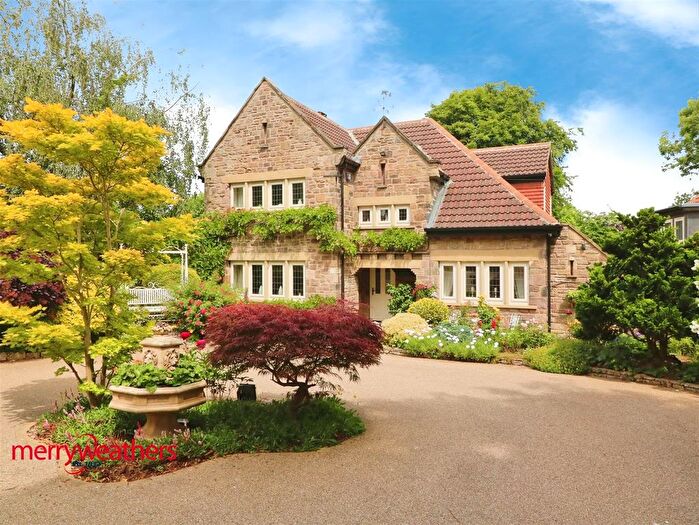 3 Bedroom Cottage For Sale In Worksop Road, Aston, Sheffield, S26