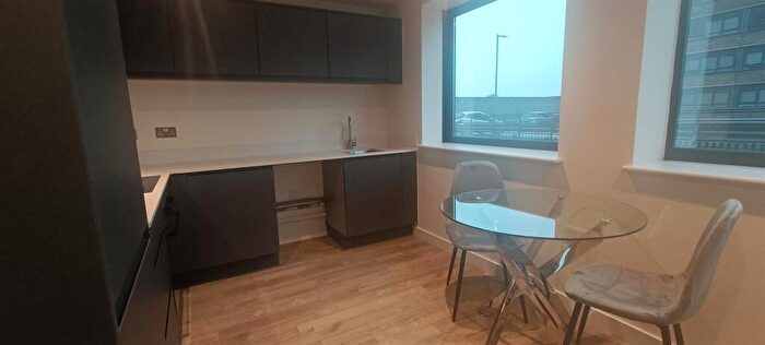 1 Bedroom Apartment To Rent In Paragon House, Seymour Grove, M16