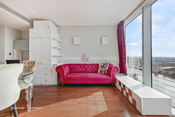 1 Bedroom Apartment To Rent In Landmark East, Canary Wharf, E14