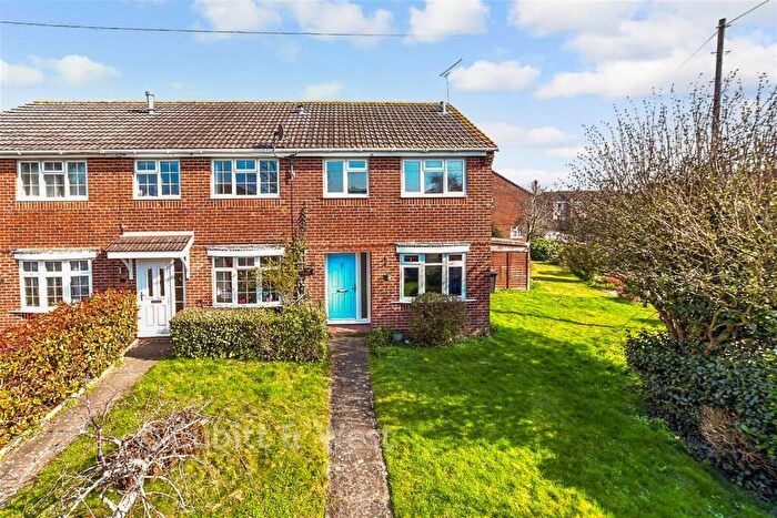 3 Bedroom Semi-Detached House For Sale In Windsor Road, Chichester, West Sussex, PO19