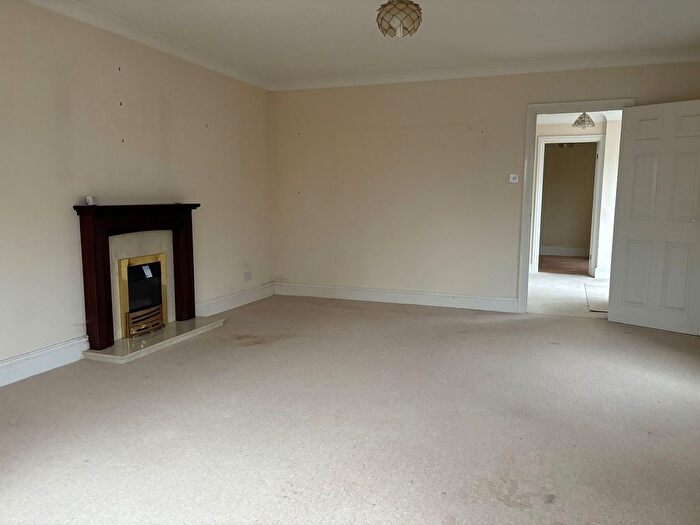 2 Bedroom Semi-Detached House For Sale In Newton Road, Totnes, TQ9