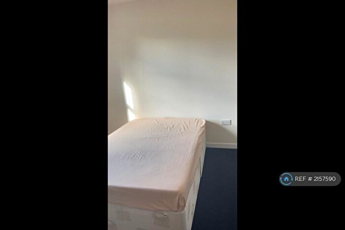 2 Bedroom Flat To Rent In Fleming Gardens South, Dundee, DD3